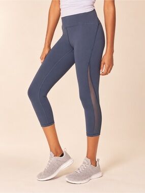 Lululemon Train Times 21” Cropped Leggings in ‘Dazed’ (dark purple ish blue)